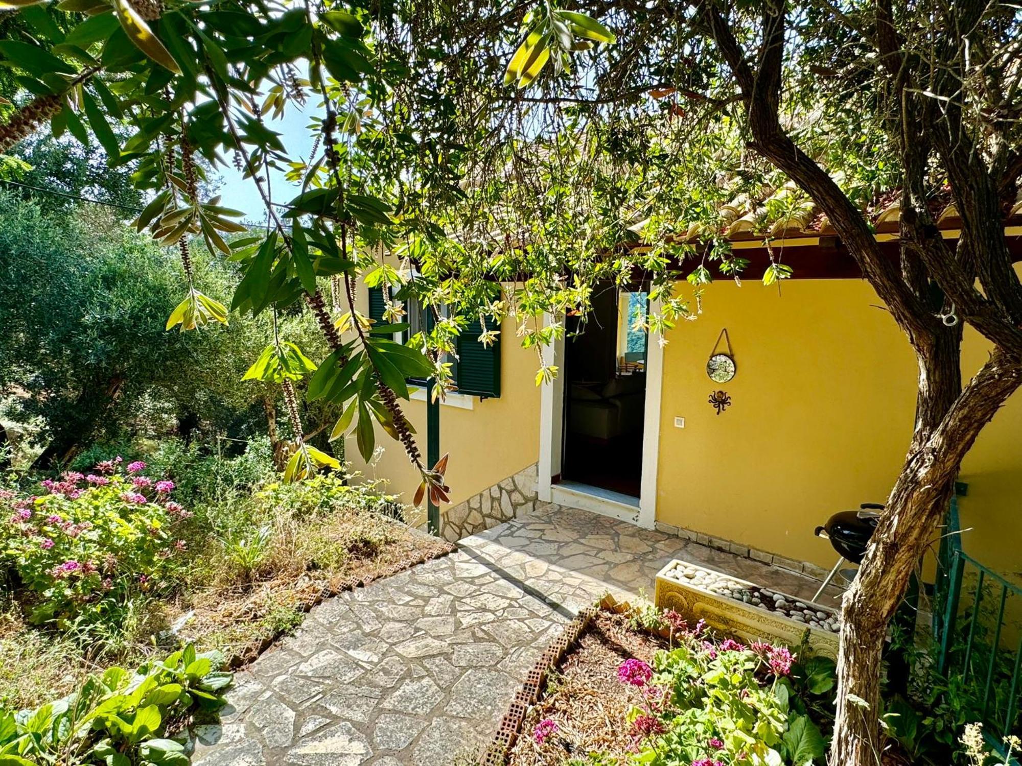 Sea View - Close From - Rovinia Ferienhaus Liapades